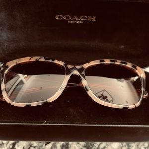 Coach HC8305 sunglasses with case
